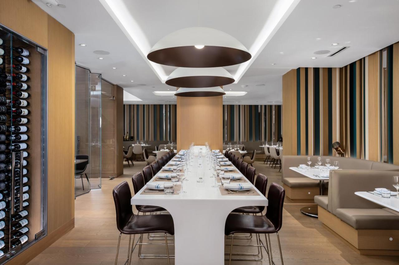 Versante Hotel 列治文 外观 照片 The interior of the restaurant